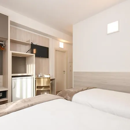 Franca Aparthotel