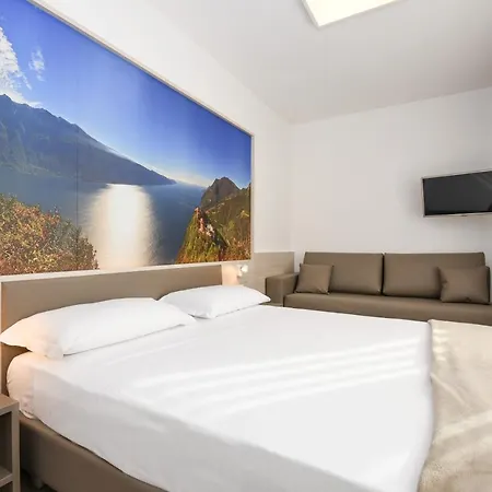 Aparthotel Franca Arco